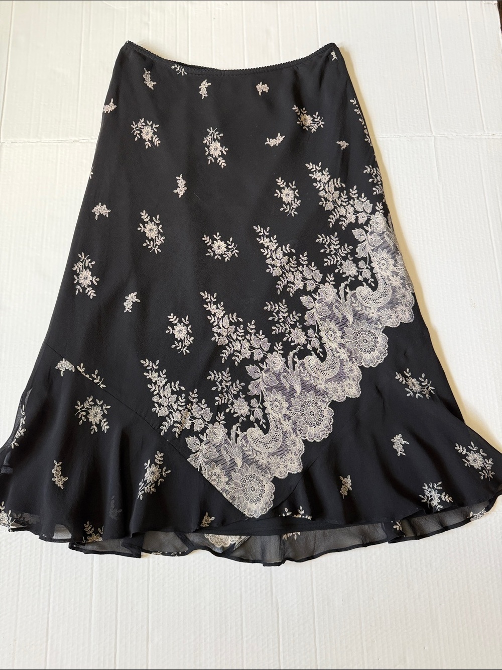 VTG Express Y2K 100% Silk Black Floral Lace Trim Ruffle Midi Skirt Size M